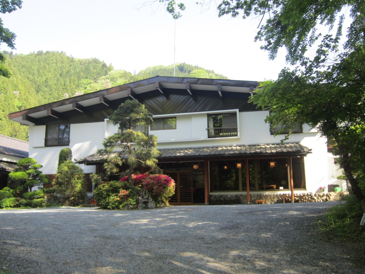 4名までは部屋食可能♪緑に包まれた旅館で思い出作りましょ4074396