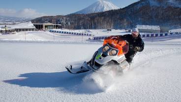 スノーモービル / 8