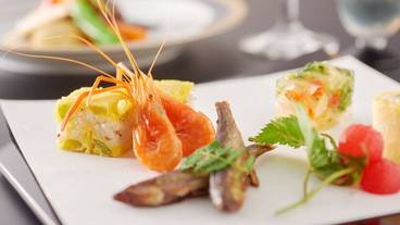 食事・飲み物 / 5