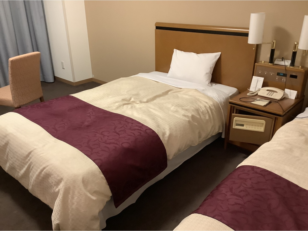 爆睡したベッドです