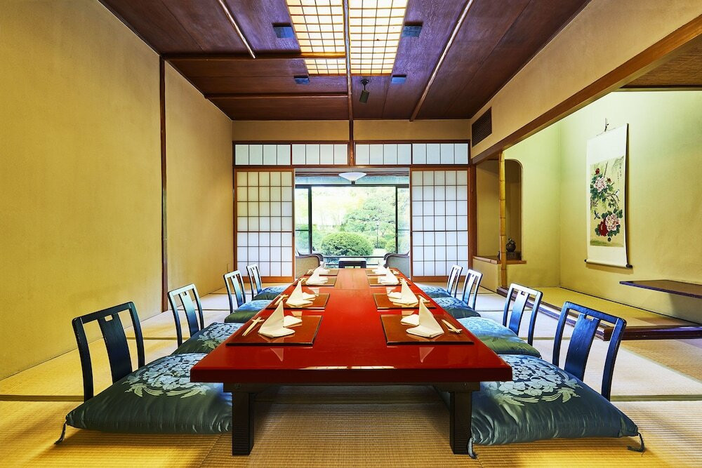 レストラン