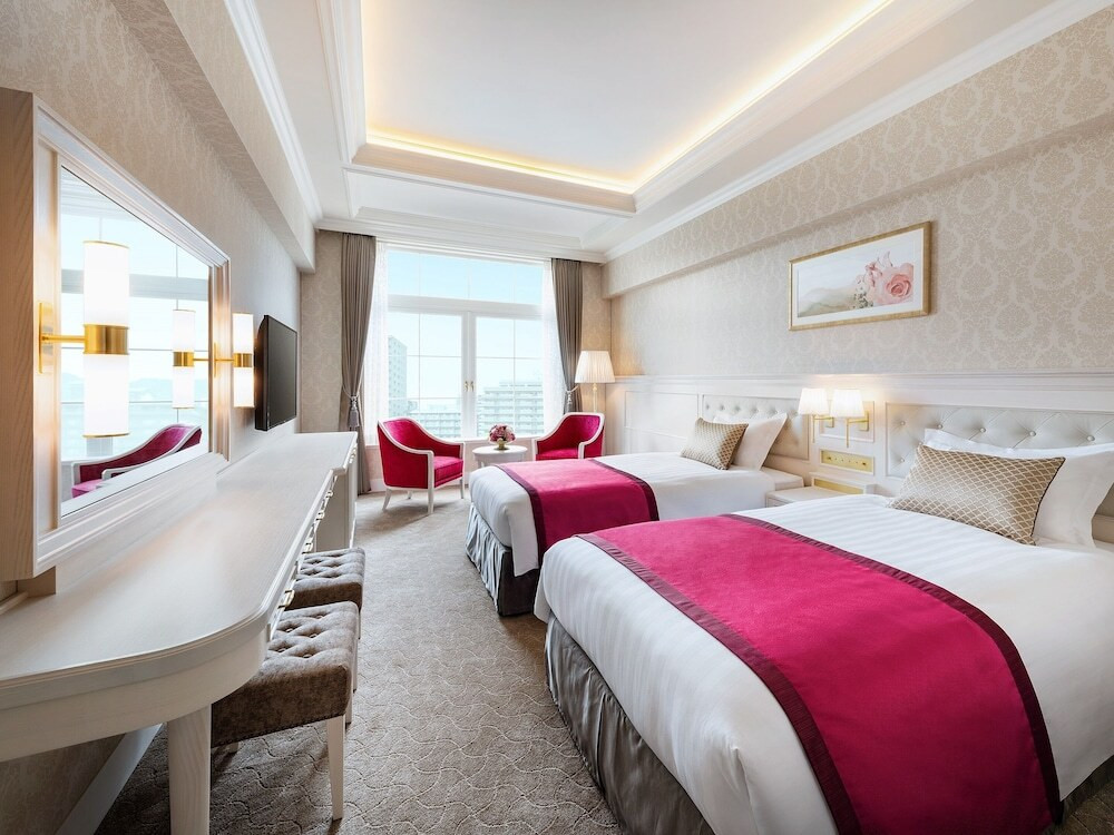 宝塚歌劇団の雰囲気が楽しめるヨーロピアンテイストのホテル3486019