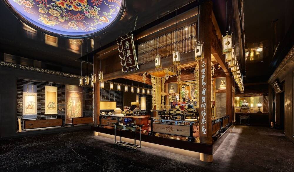 心が清らかになる
「朝のお勤め」体験 / 3