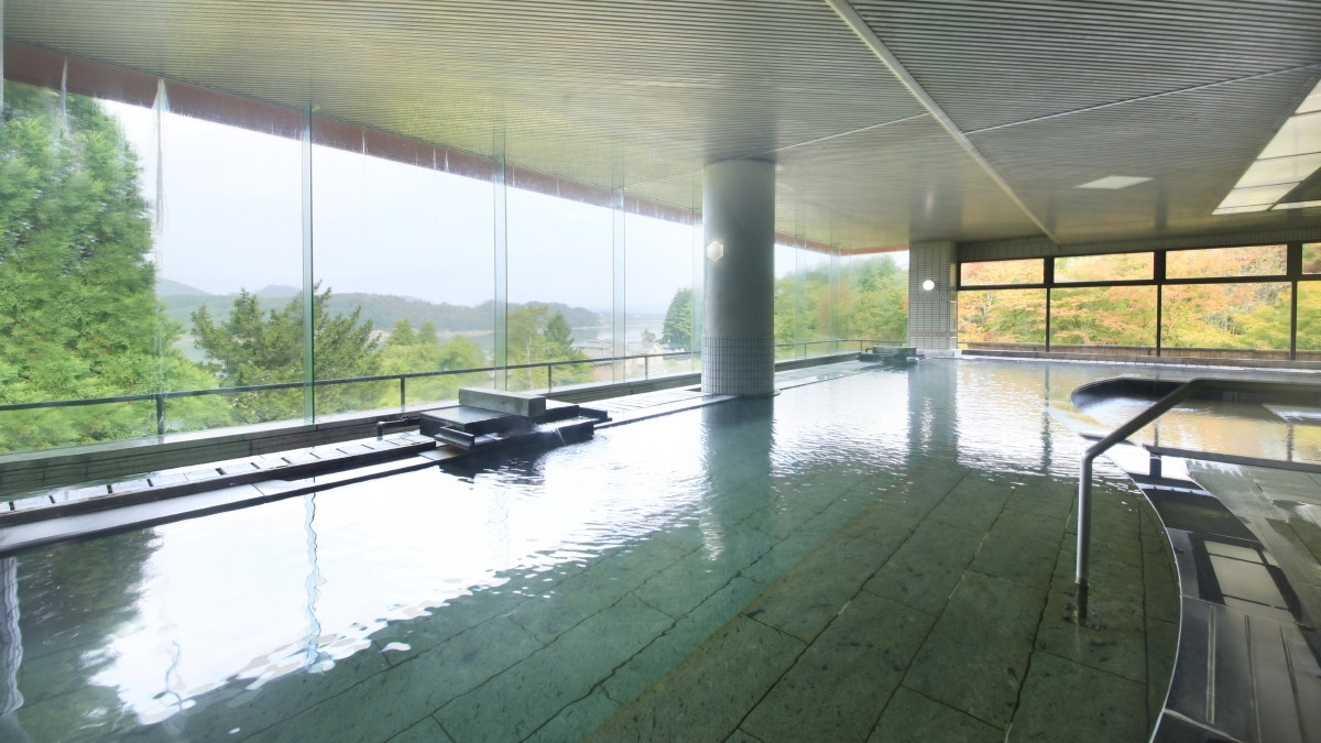 子どもも喜ぶ開放感抜群の大浴場！露天風呂付き客室もあるファミリー歓迎のお宿4249396