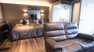 [和モダンJrスイート]半露天風呂付き　喫煙