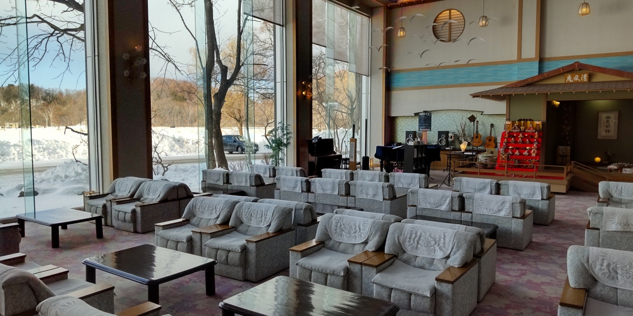 やはりこの感じのロビーがありました