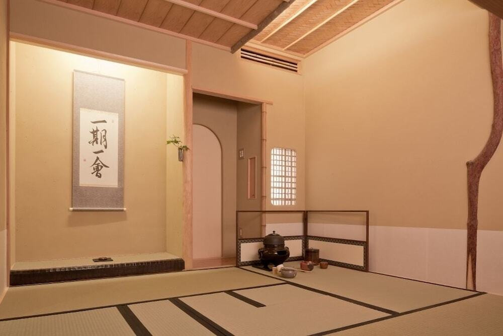 本格茶室で和文化体験！都会で楽しむ一期一会のもてなし3752321