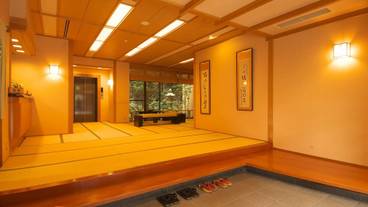 エントランス / 3