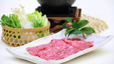 食事・飲み物 / 4