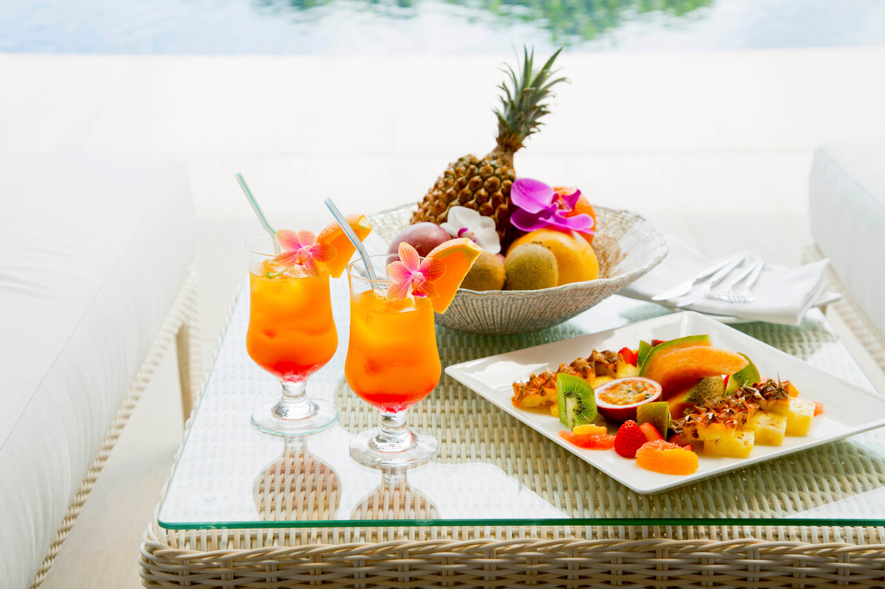 満天の星空も、青い海も、そのすべてが2人だけのもの3694518