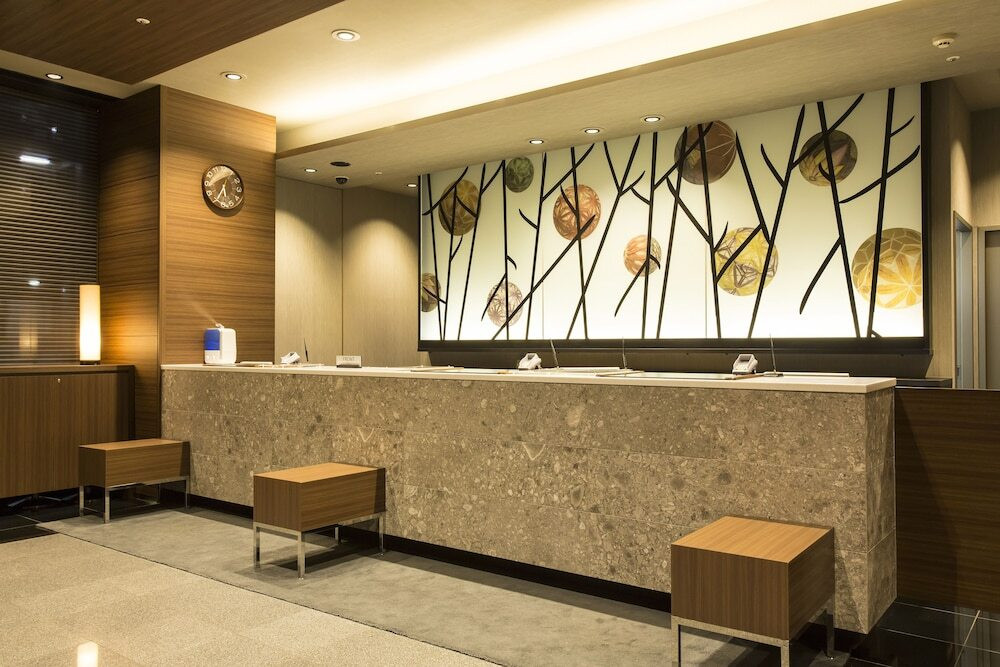 チェックイン / チェックアウト キオスク