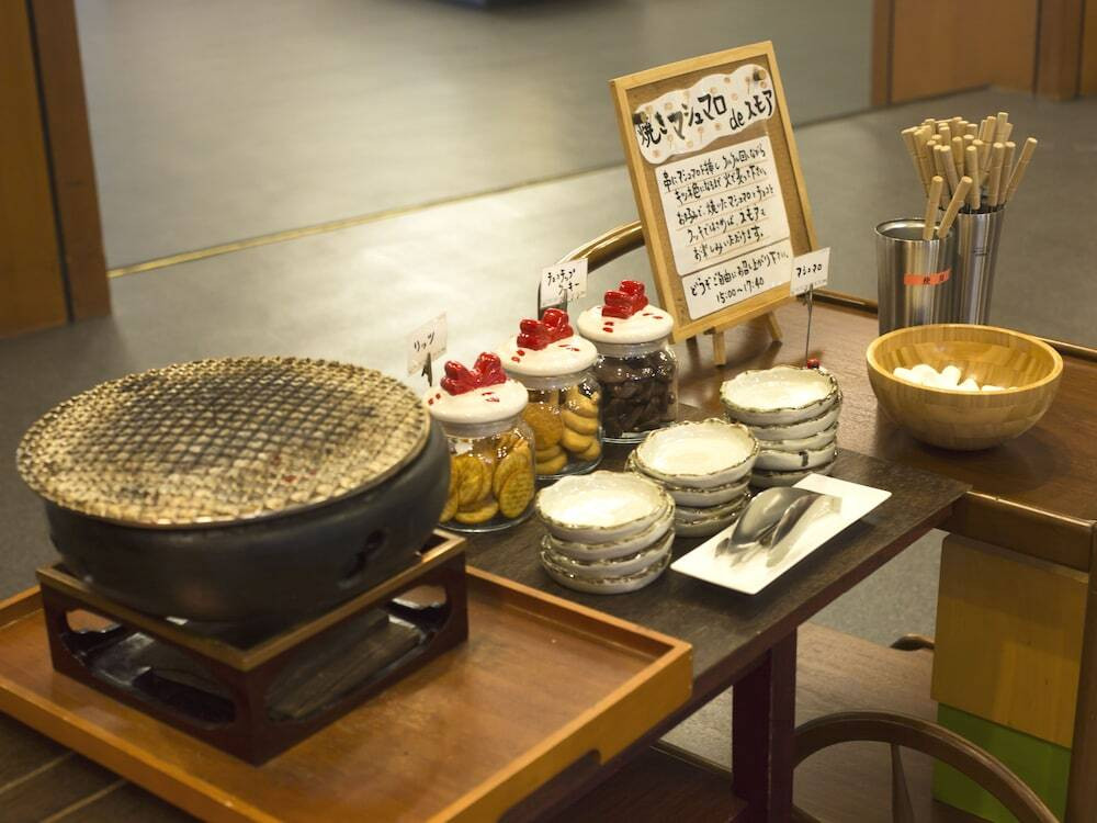 心もお腹も満たされるサービスが充実♡子どもが喜ぶライブラリーも4052636