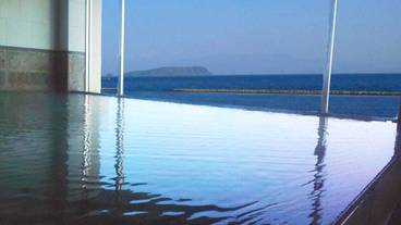 屋内スパ浴槽 / 1