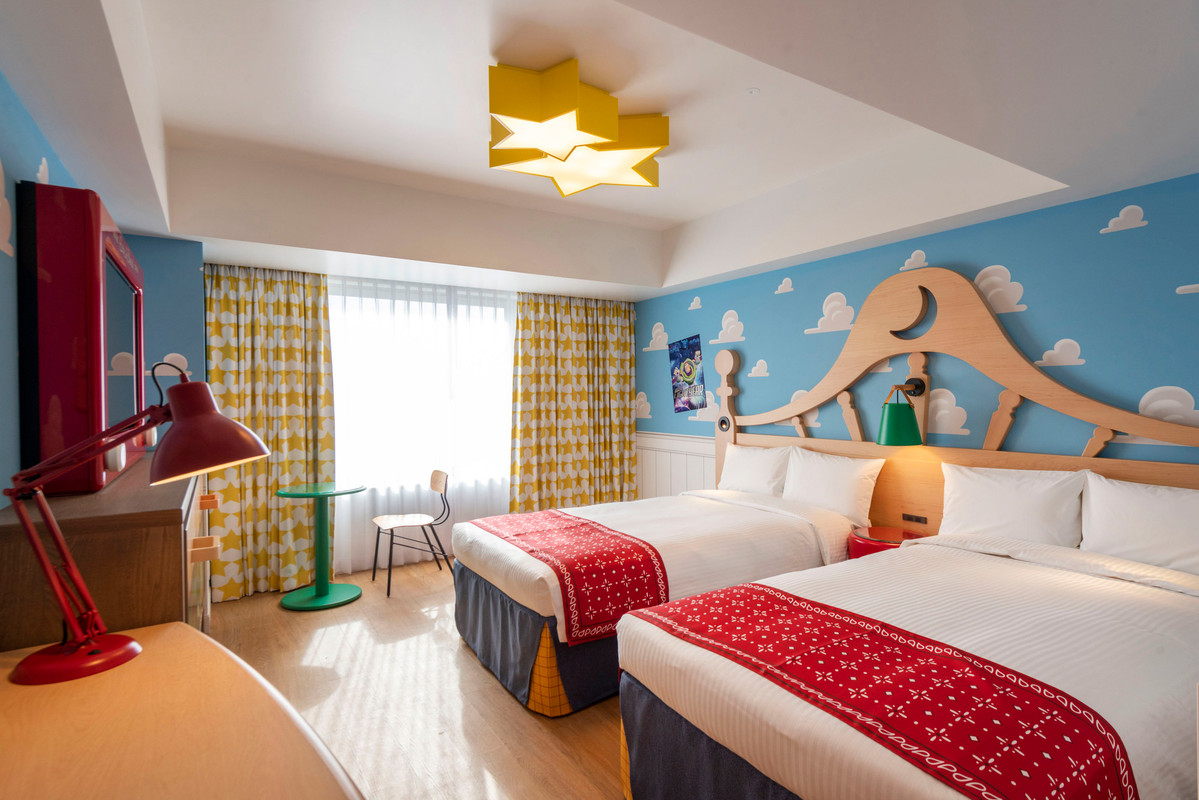 ©Disney/Pixar
© 2021 and ® Spin Master, Ltd. All Rights Reserved / 1