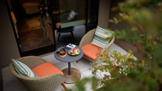 スタンダード ルーム シングルベッド 2 台 (Private Garden)