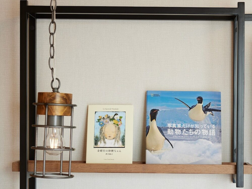 部屋に置かれた本③