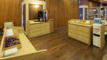 ロビーラウンジ / 8