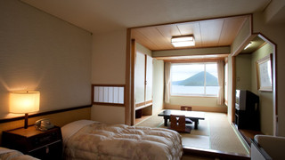 Japanese and Western room, Lake View(buffet)