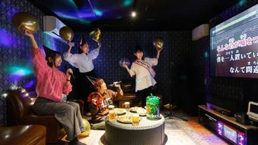 カラオケ ルーム / 4