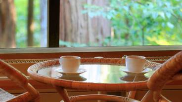 ラウンジ 小とりサロン 飲み物 / 2