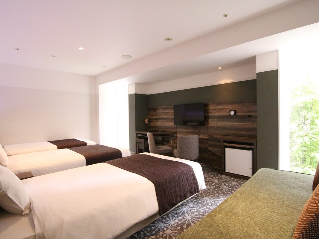 デラックストリプル