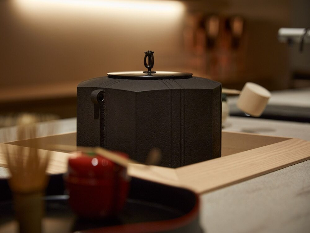 いちえ・ラウンジ　茶釜