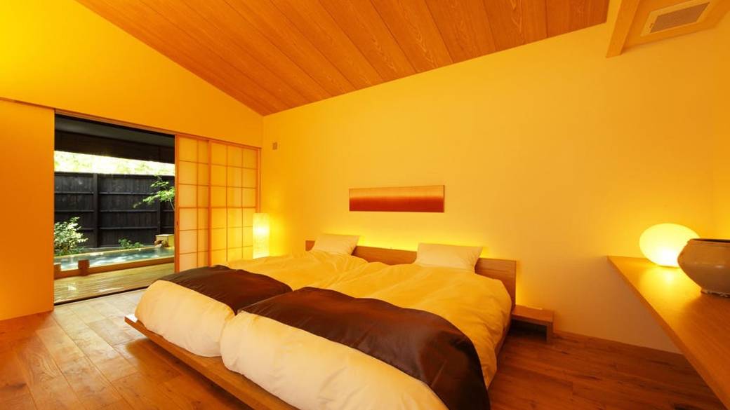 露天風呂付離れ 寝室 / 1