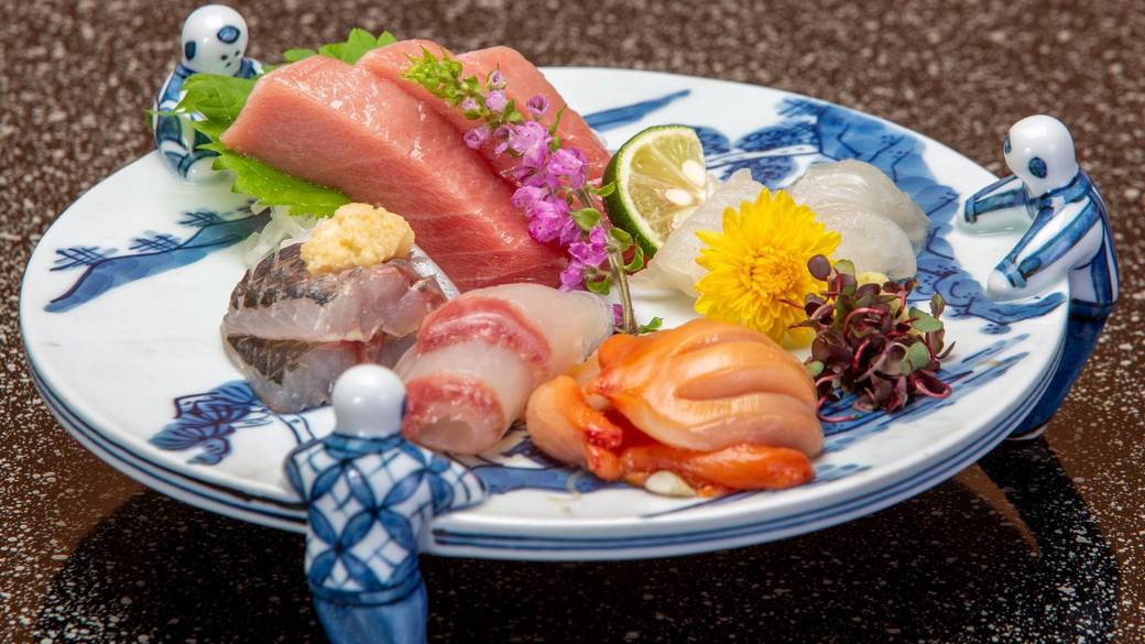 相模湾の新鮮魚介を
部屋食でのんびり / 2