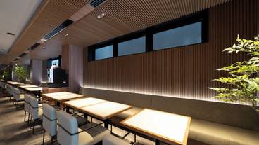 ロビーラウンジ / 11