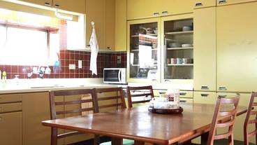 客室内のダイニングエリア / 28