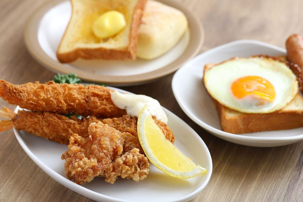 朝食