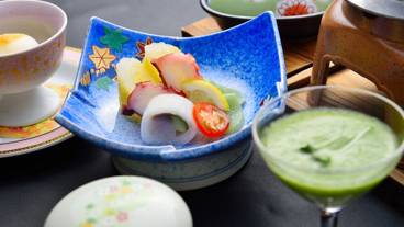 食事・飲み物 / 3