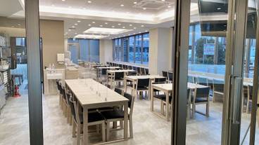 朝食スペース / 4