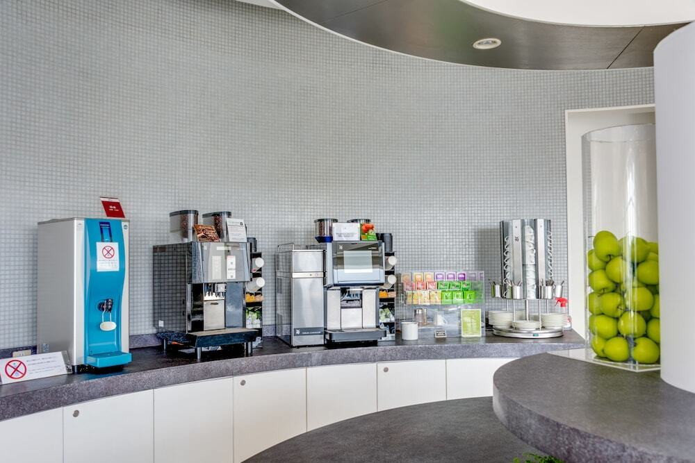 ロビーラウンジ