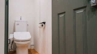 デラックストリプルルーム I ダブルベット3台 & ソファ1台 禁煙