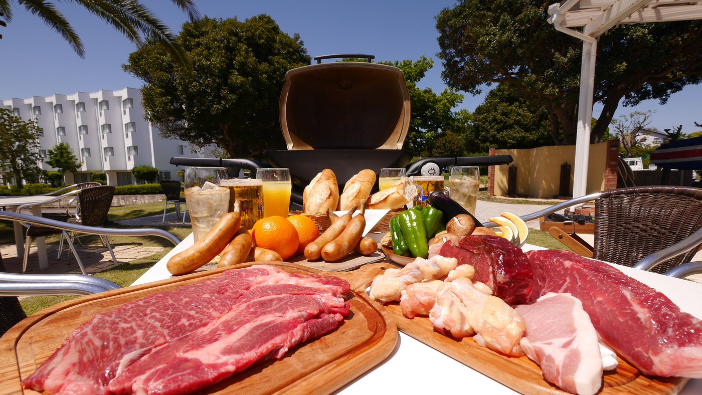 BBQなら食事の時間もエンジョイできる3947155