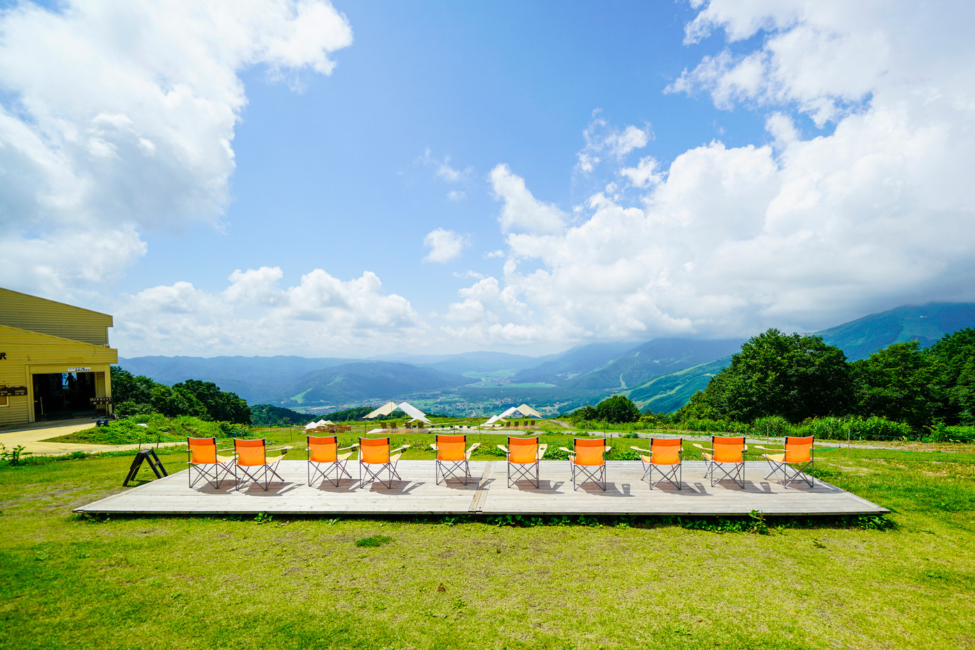 白馬岩岳山頂広場（グリーンシーズン）