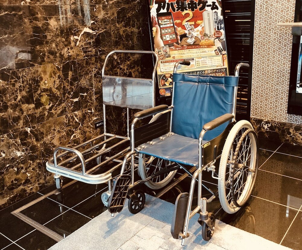 お客様用の車椅子