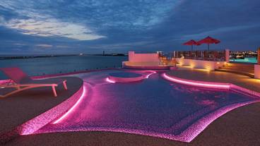 屋内 / 屋外プール / 25