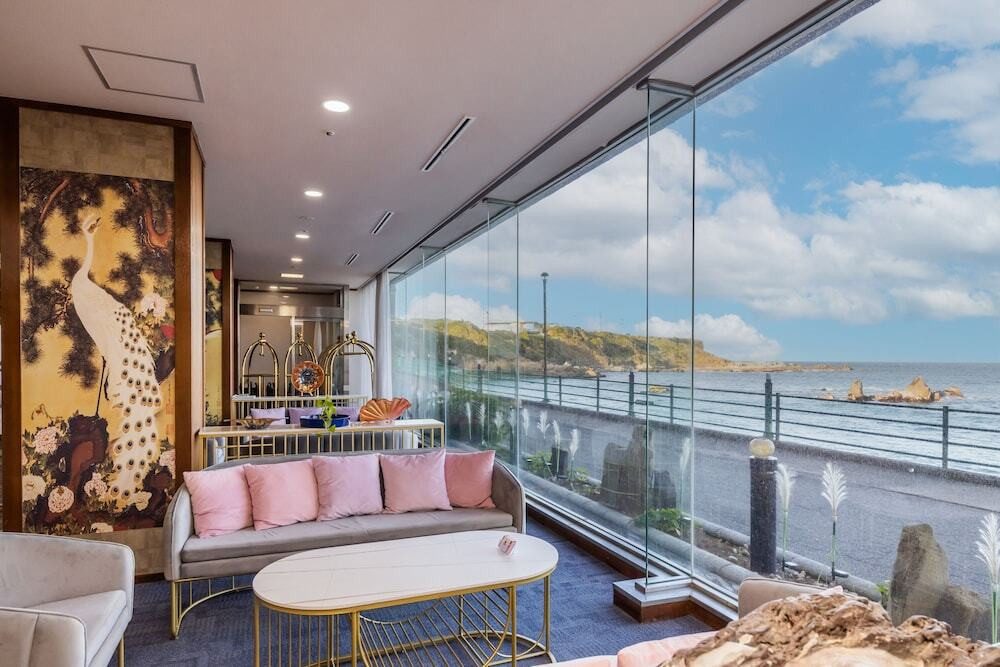 ロビー応接スペース