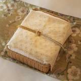 タオル類を包む絹も繊細で素敵 / 5