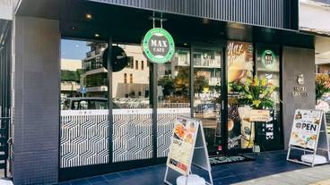 施設の入り口 / 13