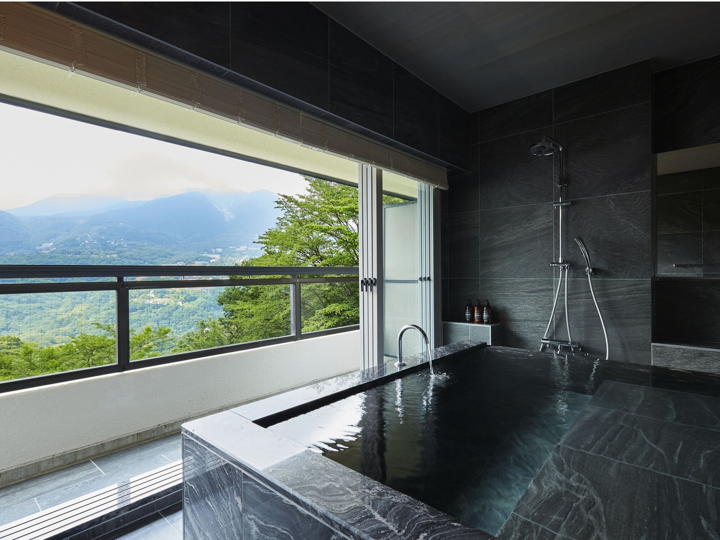 強羅のパノラマビューを独り占めできるプライベート空間3424277