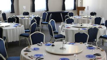 ボールルーム / 9