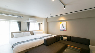 デラックス スタジオスイート (601)