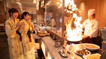 夕食ビュッフェ① / 1