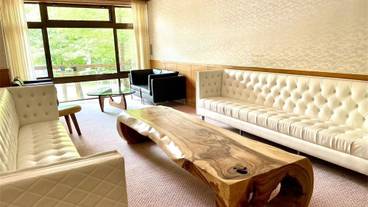 ロビー応接スペース / 4