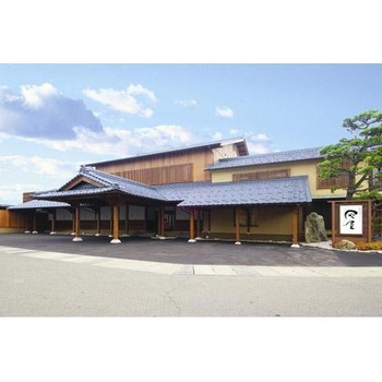 5. “離れ”のお部屋も。あわら温泉を代表する老舗「伝統旅館のぬくもり 灰屋」3914596