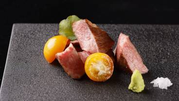 食事・飲み物 / 4