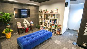 ロビー応接スペース / 4